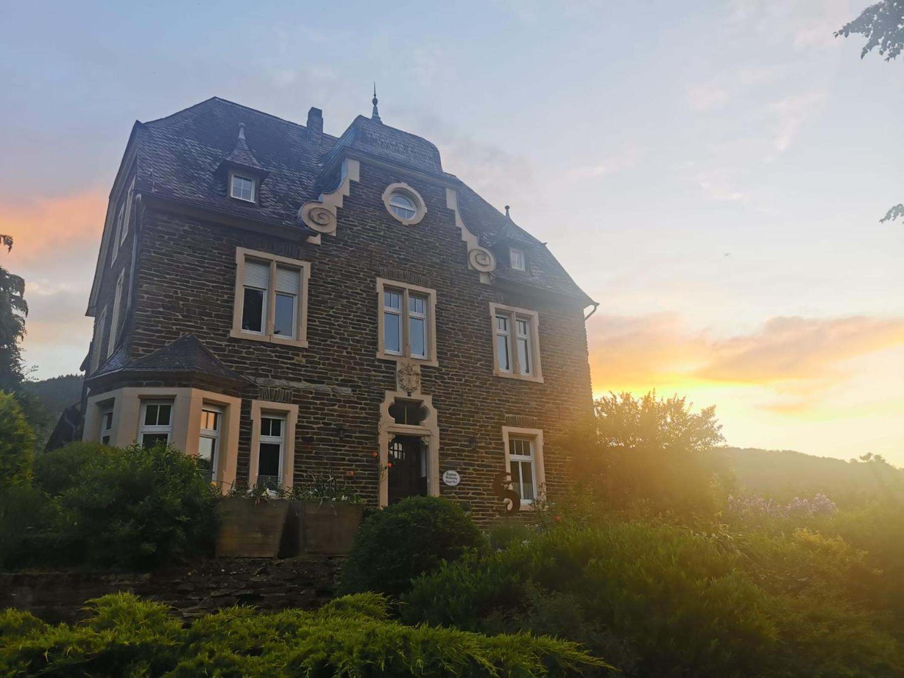 Haus Nummer 1, Moselblick رايل المظهر الخارجي الصورة
